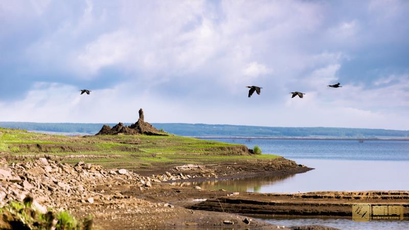 7《阁山水库风光》赵长林 绥棱阁山水库13251551512.jpg